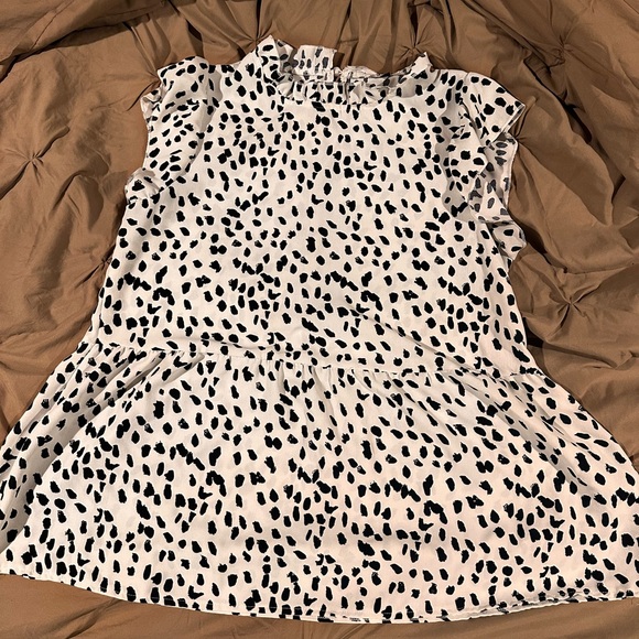 Tops - Stylish Black and White Polka Dot Women's Top